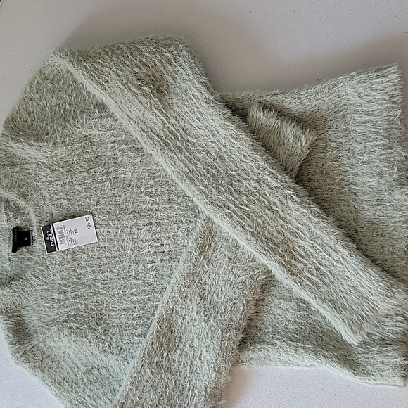 rue21 sweater NWT - Picture 2 of 4